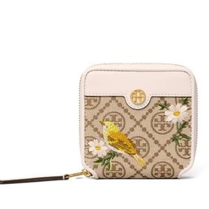 🌻Tory Burch Jacquard Embroidered Daisy Zip Wallet